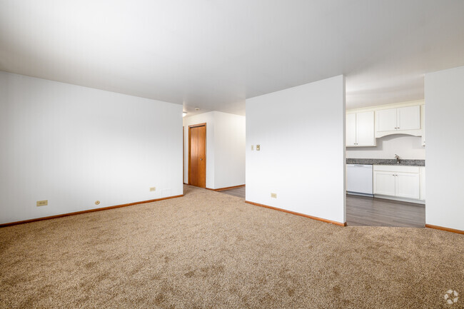 1BR/1BA - 808SF - Living Room - 1014 Burlington Ave