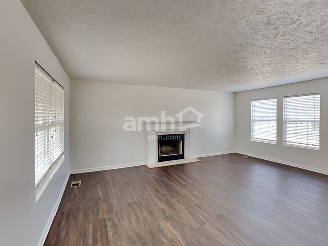 Building Photo - 3408 Ravenel Ct