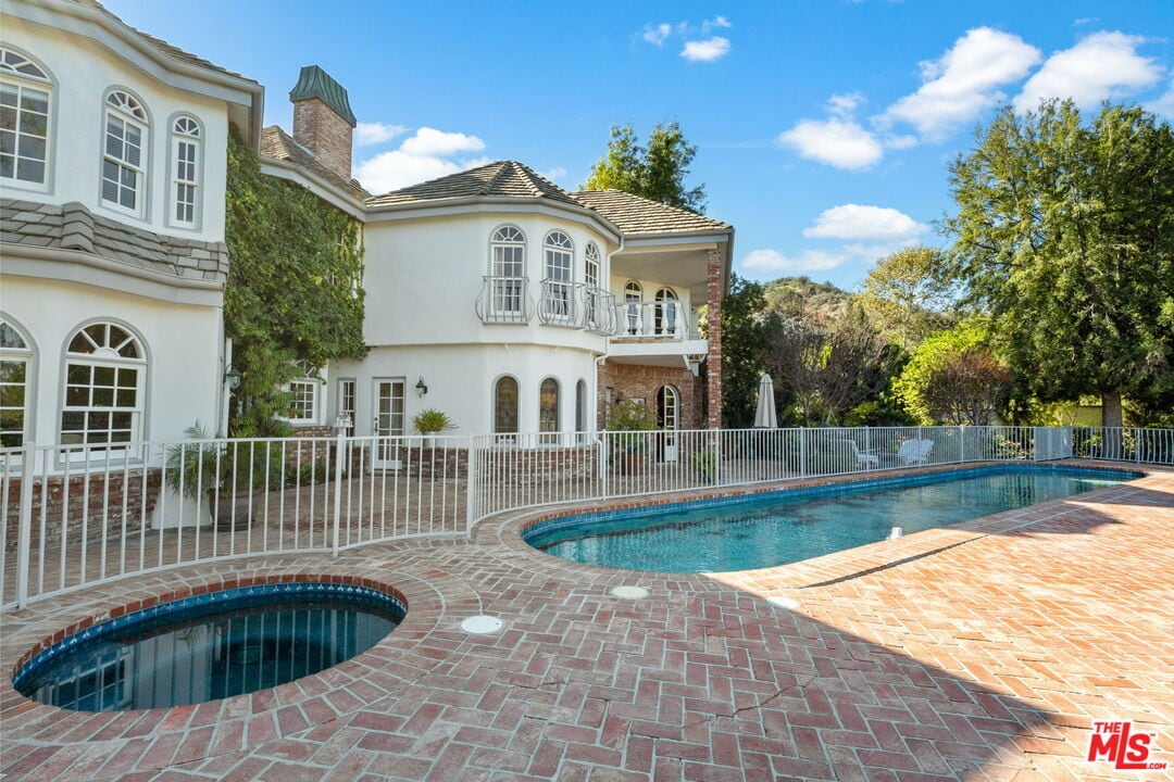 Primary Photo - 4548 Ellenboro Way