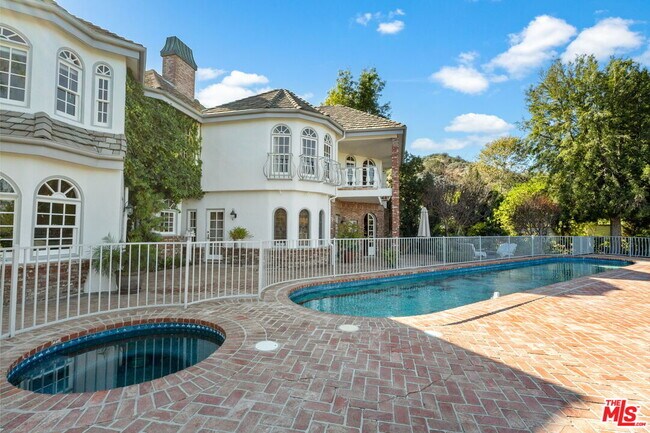 Foto del edificio - 4548 Ellenboro Way