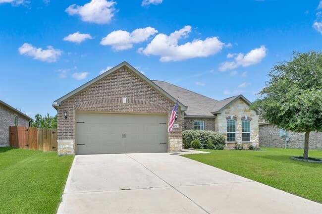 Building Photo - 22510 Red Sparrow Dr