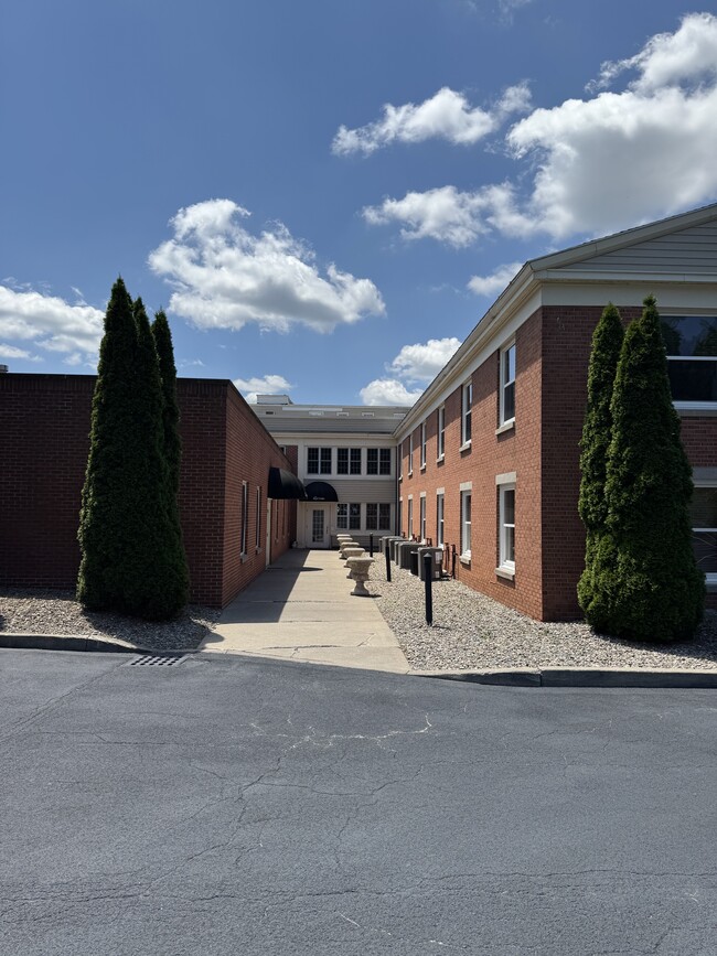 Building Photo - The Bradford