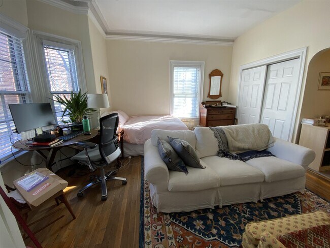 Foto del edificio - 371 Harvard St