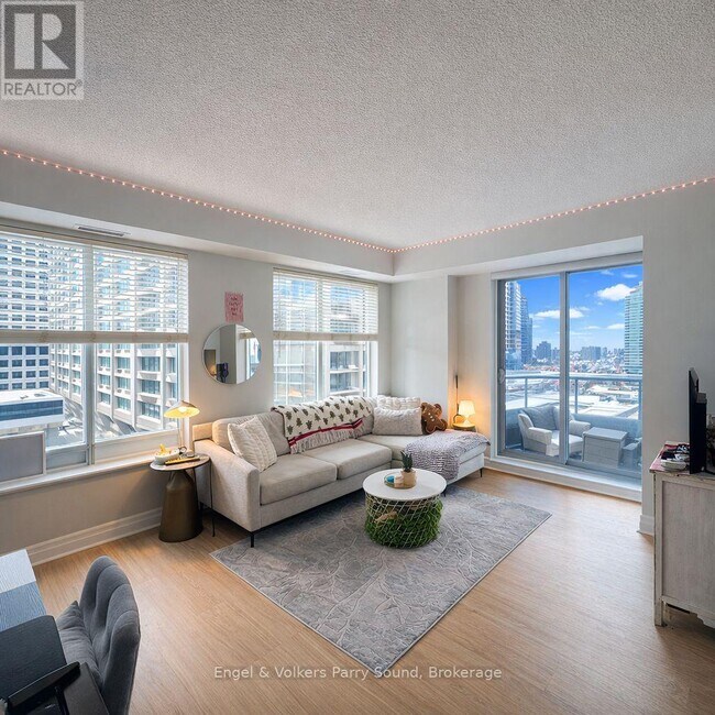 Photo du bâtiment - 35 Balmuto St