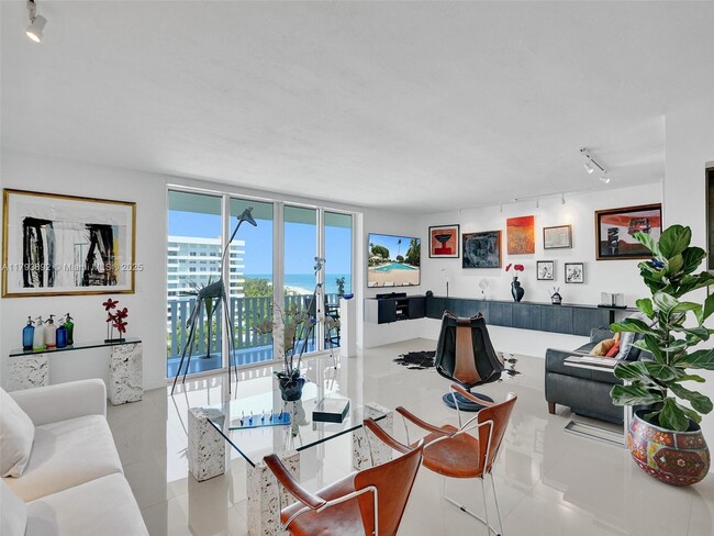 Building Photo - 200 Ocean Ln Dr