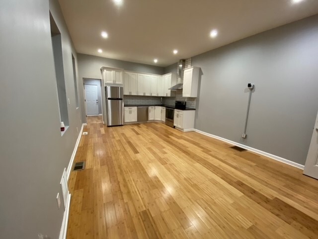 Foto principal - 3417 Frankford Ave