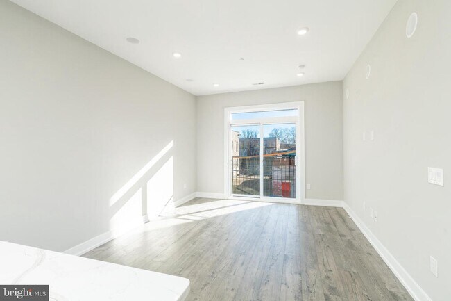Foto del edificio - 2209 N Broad St
