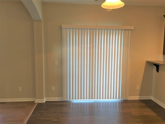 Building Photo - 170 Lake Pointe Dr