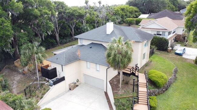 Foto del edificio - 6846 Lake View Dr