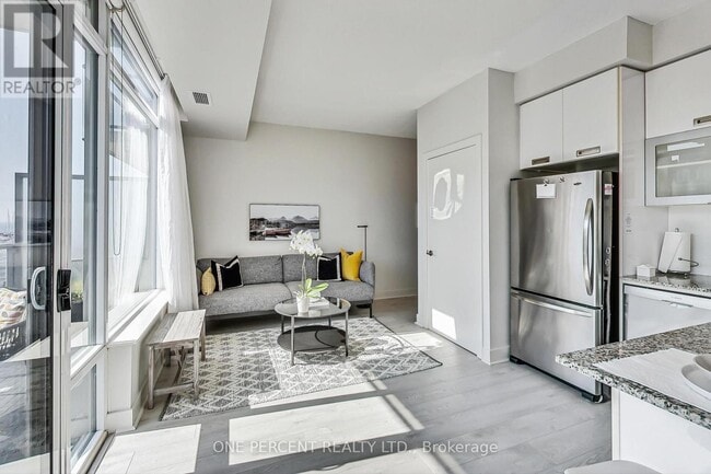 Building Photo - 90 Stadium Rd