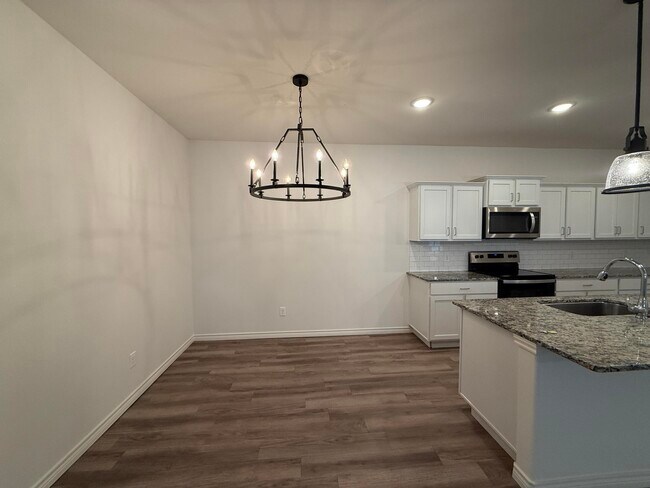 Foto del edificio - 2535 137th St