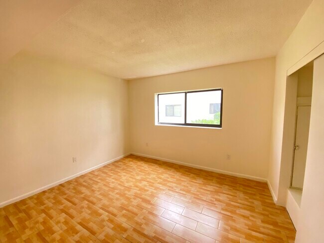 Foto del edificio - 250 SW 7th St