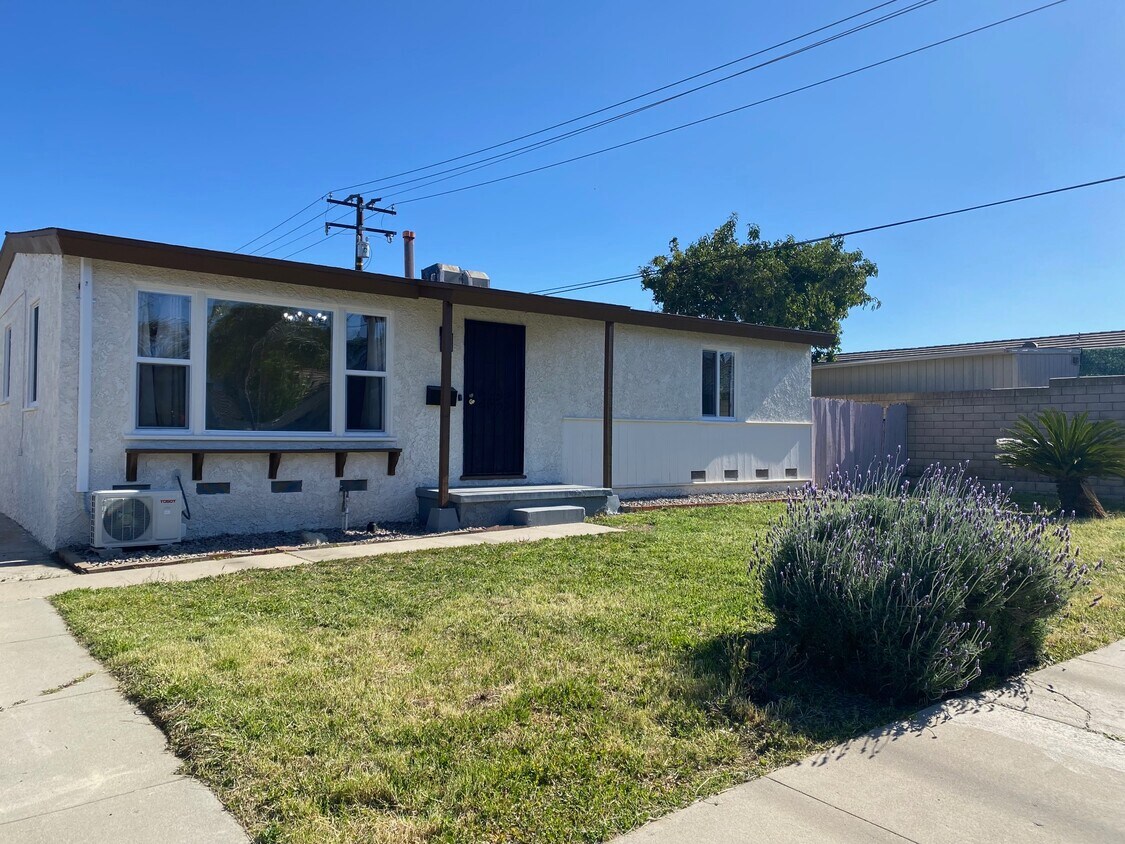 1213 Orange St, Corona, CA 92879 House Rental in Corona, CA