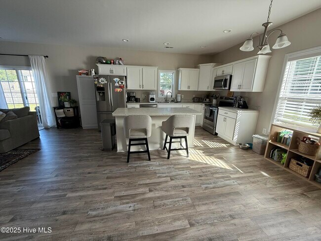 Foto del edificio - 107 Shagbark Ct