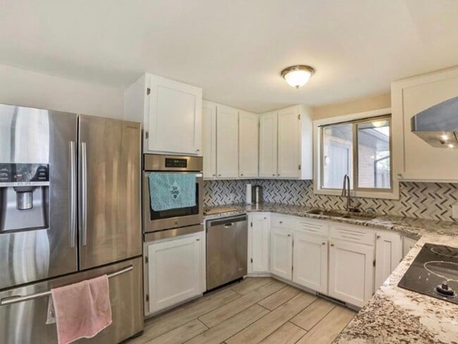 Foto del edificio - 10685 W 47th Ave