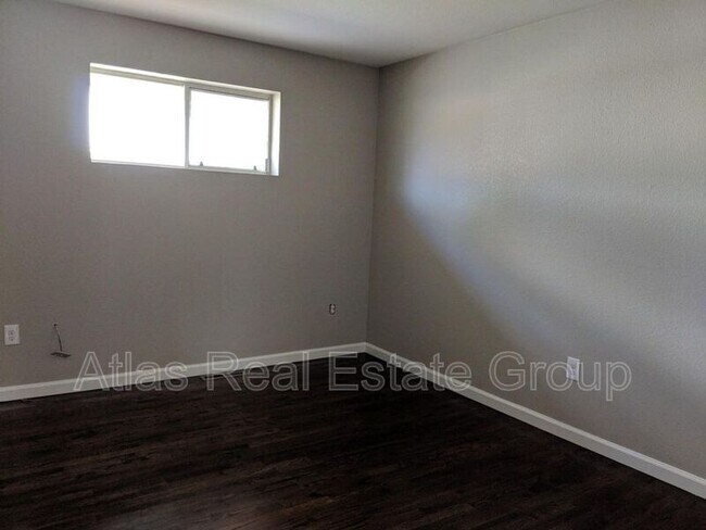 Foto del edificio - 12870 E 13th Pl