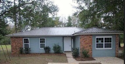Building Photo - 5826 Eunice Ct