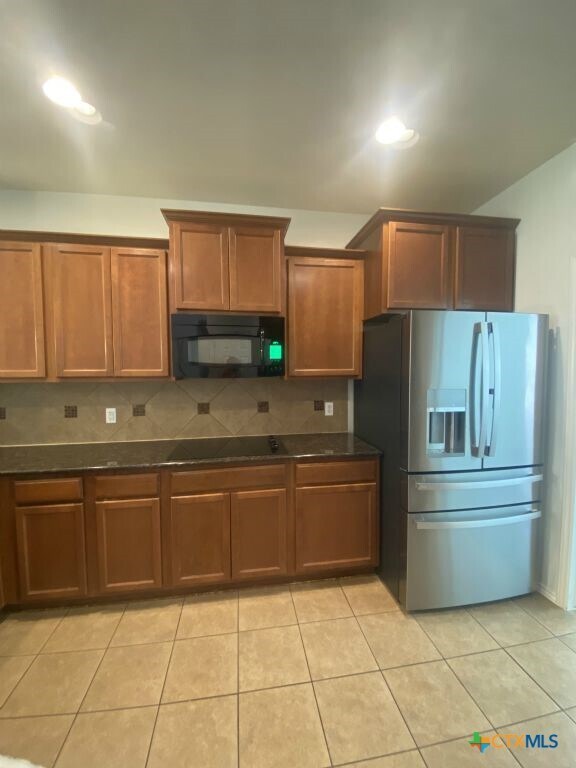 Foto del edificio - 7105 Golden Oak Ln