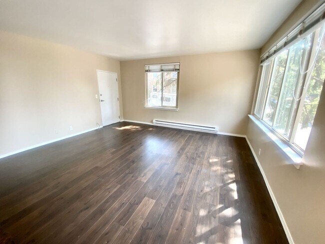 Foto del interior - 700 E Mercer