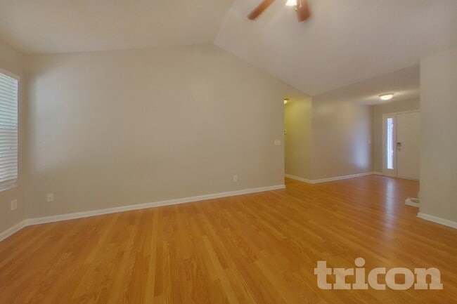 Building Photo - 222 Amelia Creek Way SE