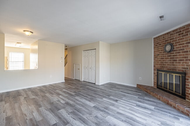 Building Photo - 929 S Rolfe St