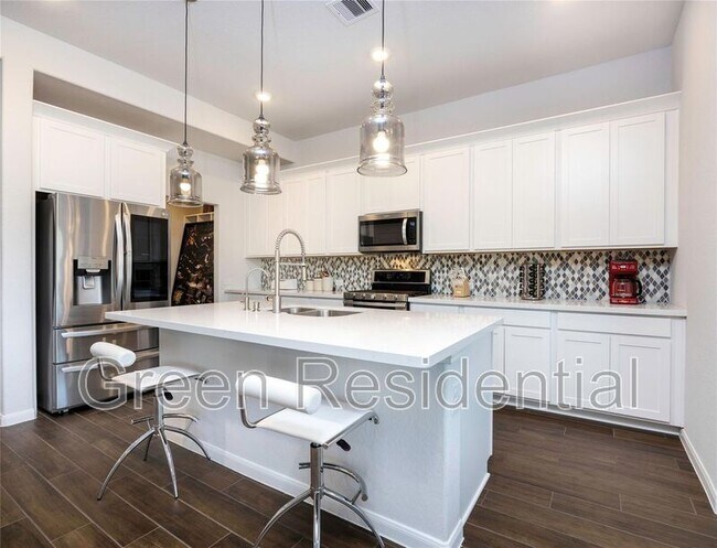 Foto del edificio - 18602 Brookside Rdg Ln