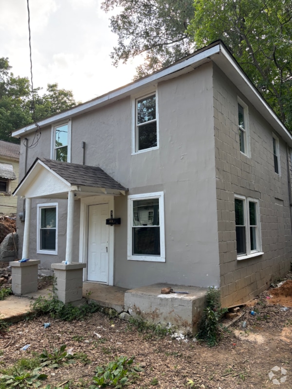 Building Photo - 815 Hunter St