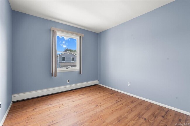 Foto del edificio - 8 Parker Pl