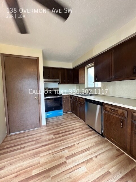 Building Photo - 138 Overmont Ave SW