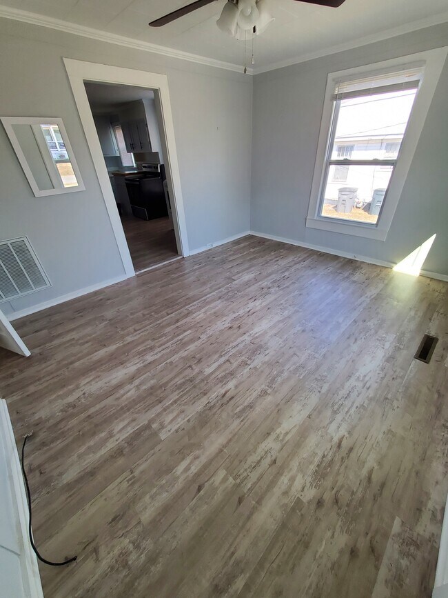 Foto del edificio - 607 Hillside St