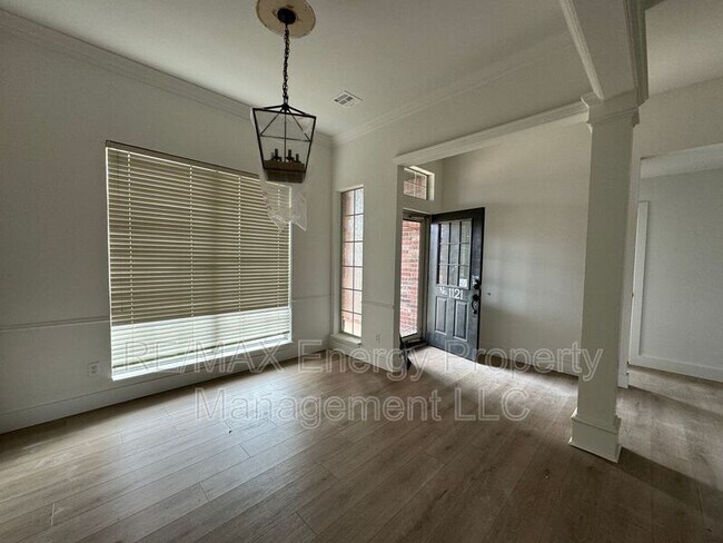 Foto del edificio - 1121 Charlton Rd