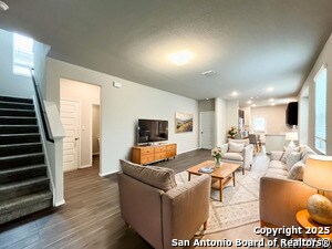 Foto del edificio - 9330 Trap Rock Dr