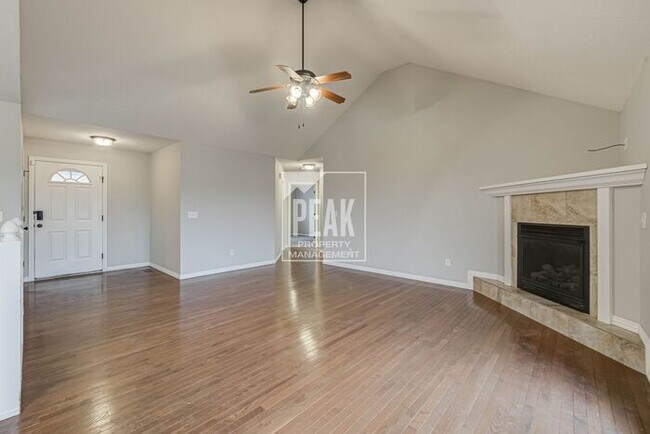 Building Photo - Beautiful Springfield home ready for rent!