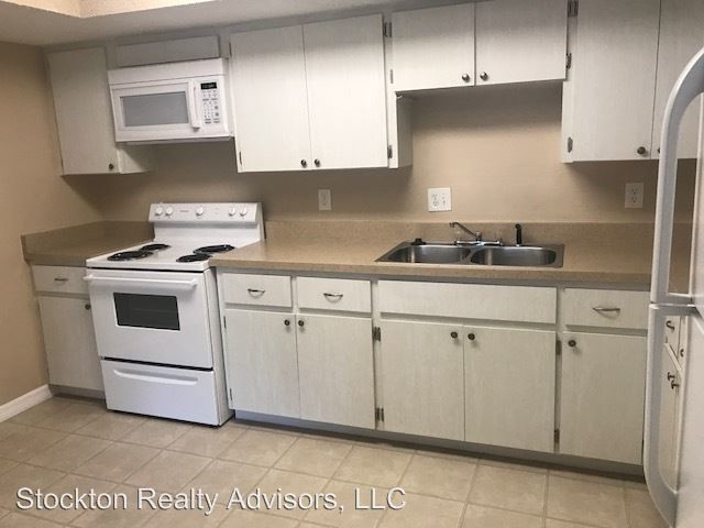 Foto del edificio - 2023 Hyde Park St