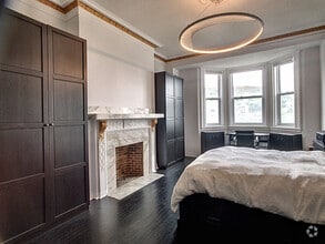 Building Photo - 900 Rue Sherbrooke O