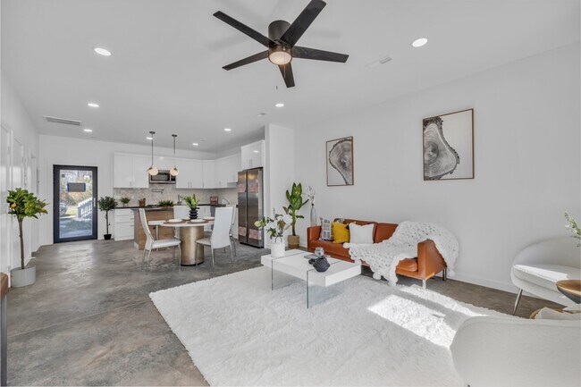 Foto del edificio - 2218 Bailey Ave