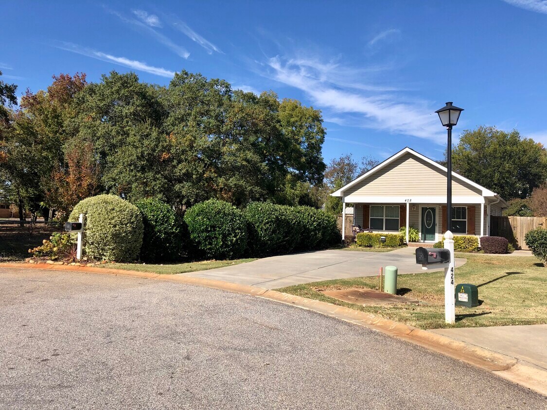 428 Oconner Ct, Greenville, SC 29609 House Rental in Greenville, SC