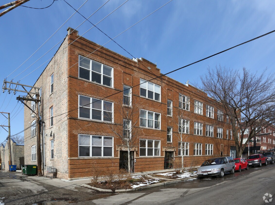 Foto del edificio - 3001-3003 W Montrose Ave