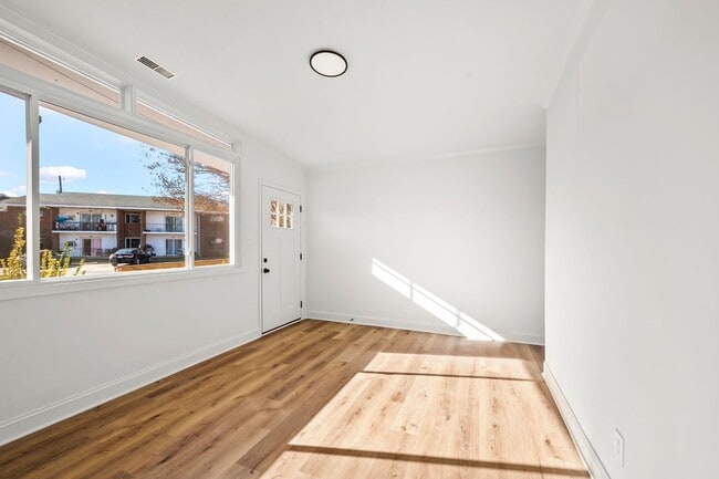 Building Photo - 3761 Avera Ave