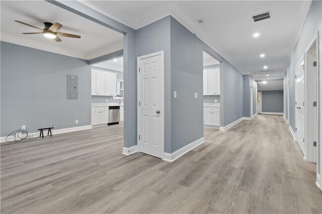 Foto del edificio - 325 Holderness St SW