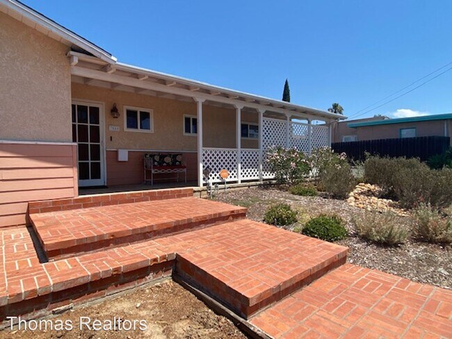 Building Photo - 3 br, 2 bath House - 7550 Eucalyptus Hill