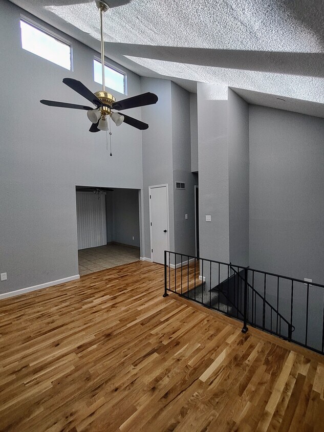 7602 Monrovia St, Lenexa, KS 66216 Townhome Rentals in Lenexa KS