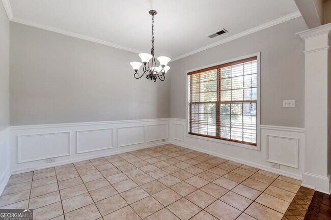 Foto del edificio - 214 Farm Manor Ct