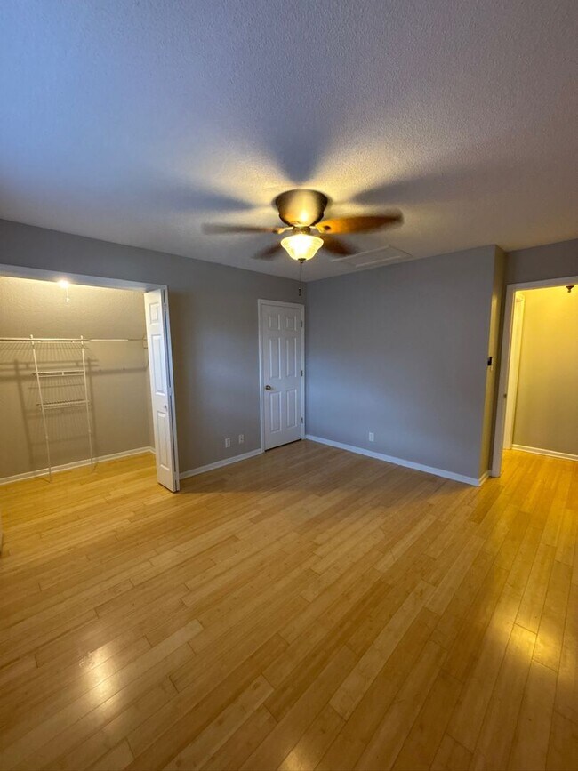 Foto del edificio - Townhome for Rent