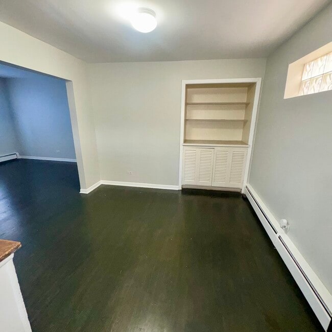 Foto del edificio - 6235 N Mozart St