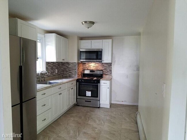 Foto del edificio - 2 br, 1 bath House - 1 Bush Rd