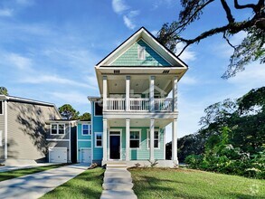 Building Photo - 1502 Brookgreen Dr