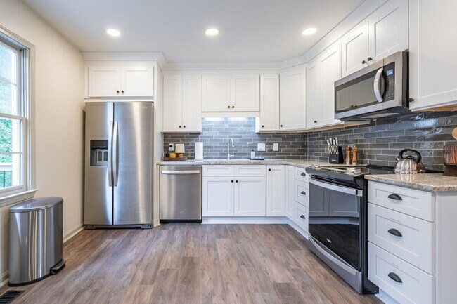 Foto del edificio - 171 Sugar Hill Rd