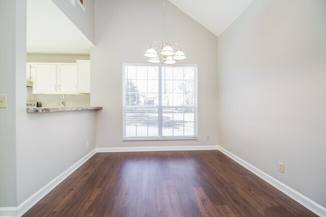 Foto del edificio - 3512 Dove Creek Rd