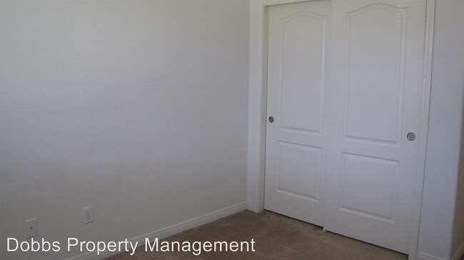 Building Photo - 2516 Tropical Ave
